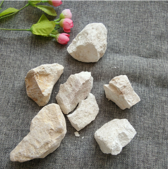 桂林鴻程石灰石立磨機,小型石灰石粉磨機,石灰石高壓輥磨 桂林鴻程石灰石立磨機,小型石灰石粉磨機,石灰石高壓輥磨